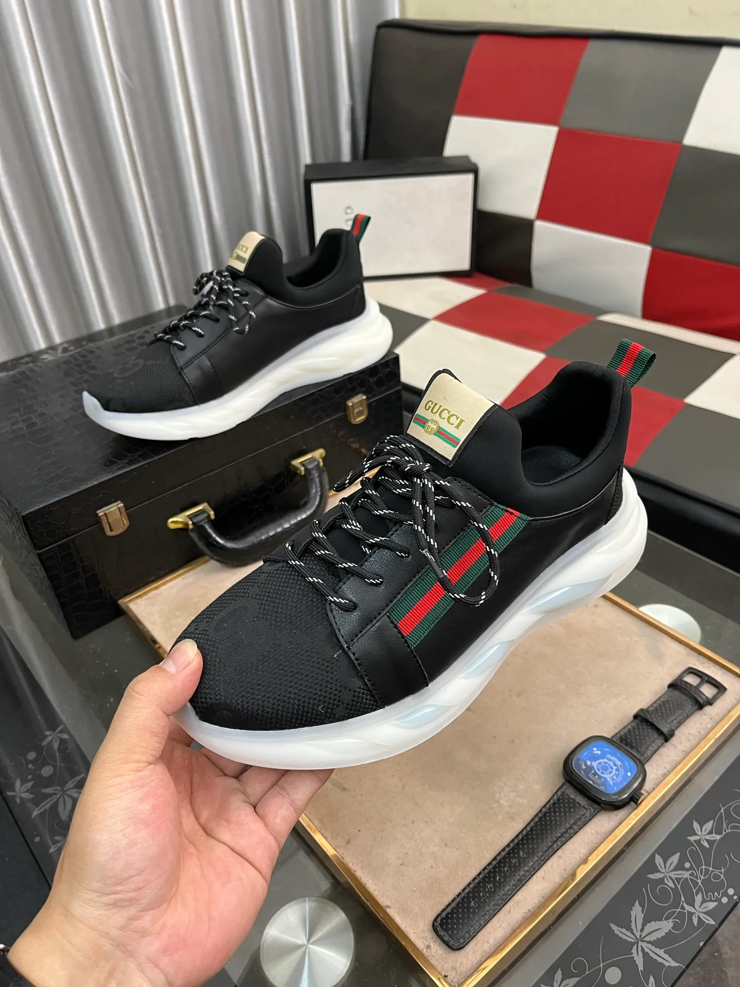 Men's shoes 💰440⌚️⌚️[GUCCI] The latest trendy men's casual shoes, the fabric is made of embossed cowhide imported from Italy, comfortable sheepskin lining + feet, the original outsole is wear-resistant and non-slip, high-level version, size: 38-442️⃣Colors available
